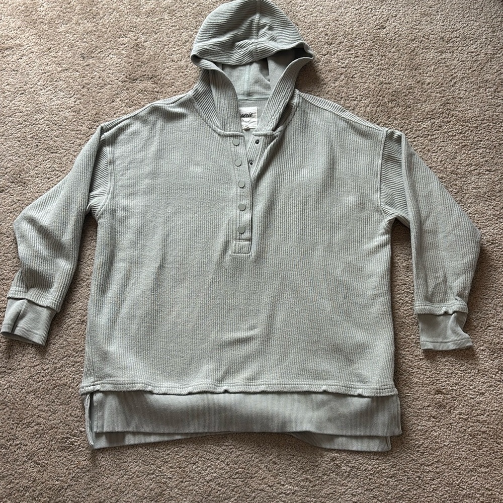 Teal sweat shirt